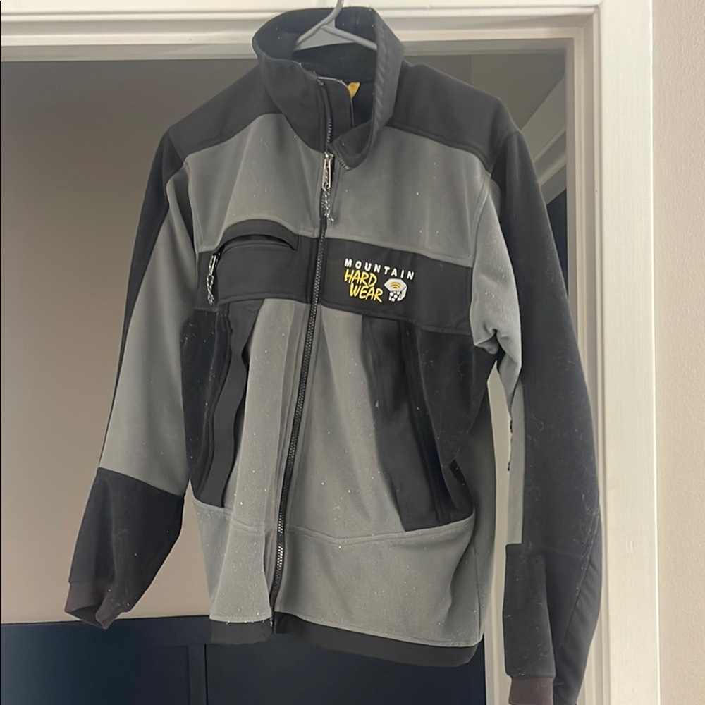 Mountain Hardwear Black and Gray Jacket
